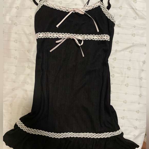 Coquette style mini dress - Picture 1 of 3